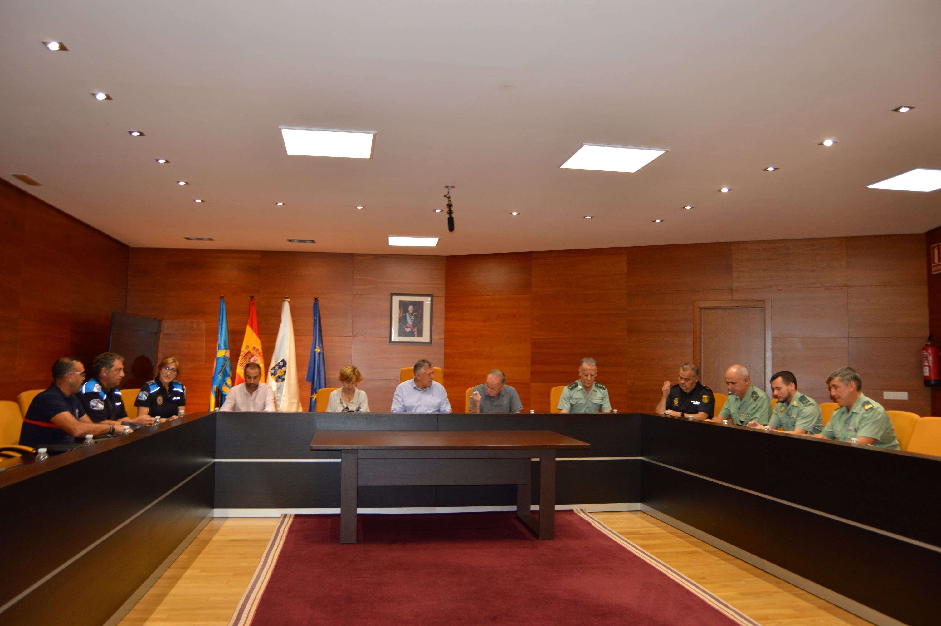 POLICÍA LOCAL E GARDA CIVIL MANTERÁN O OPERATIVO DE REFORZO ESTIVAL ATA MEDIADOS DE SETEMBRO EN SANXENXO