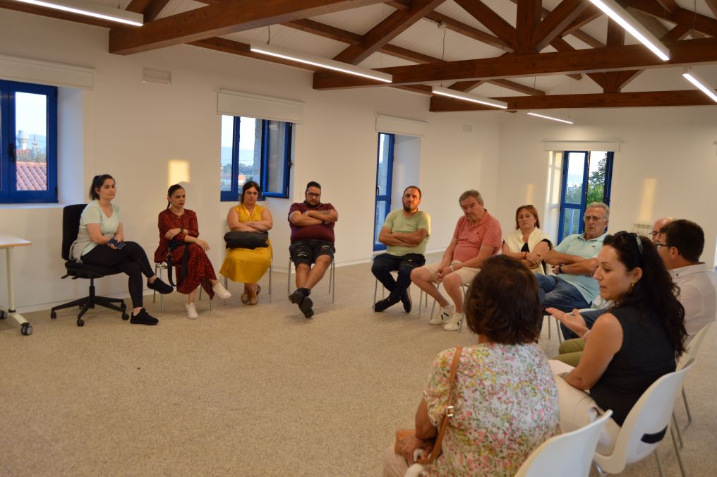 O PRIORATO DE ARRA ÁBRESE COMO LOCAL SOCIAL CON SEDES PARA A ASOCIACIÓN CULTURAL SAN CAYETANO, A ASOCIACIÓN DE VECIÑOS E OS GATIÑOS DE PORTONOVO