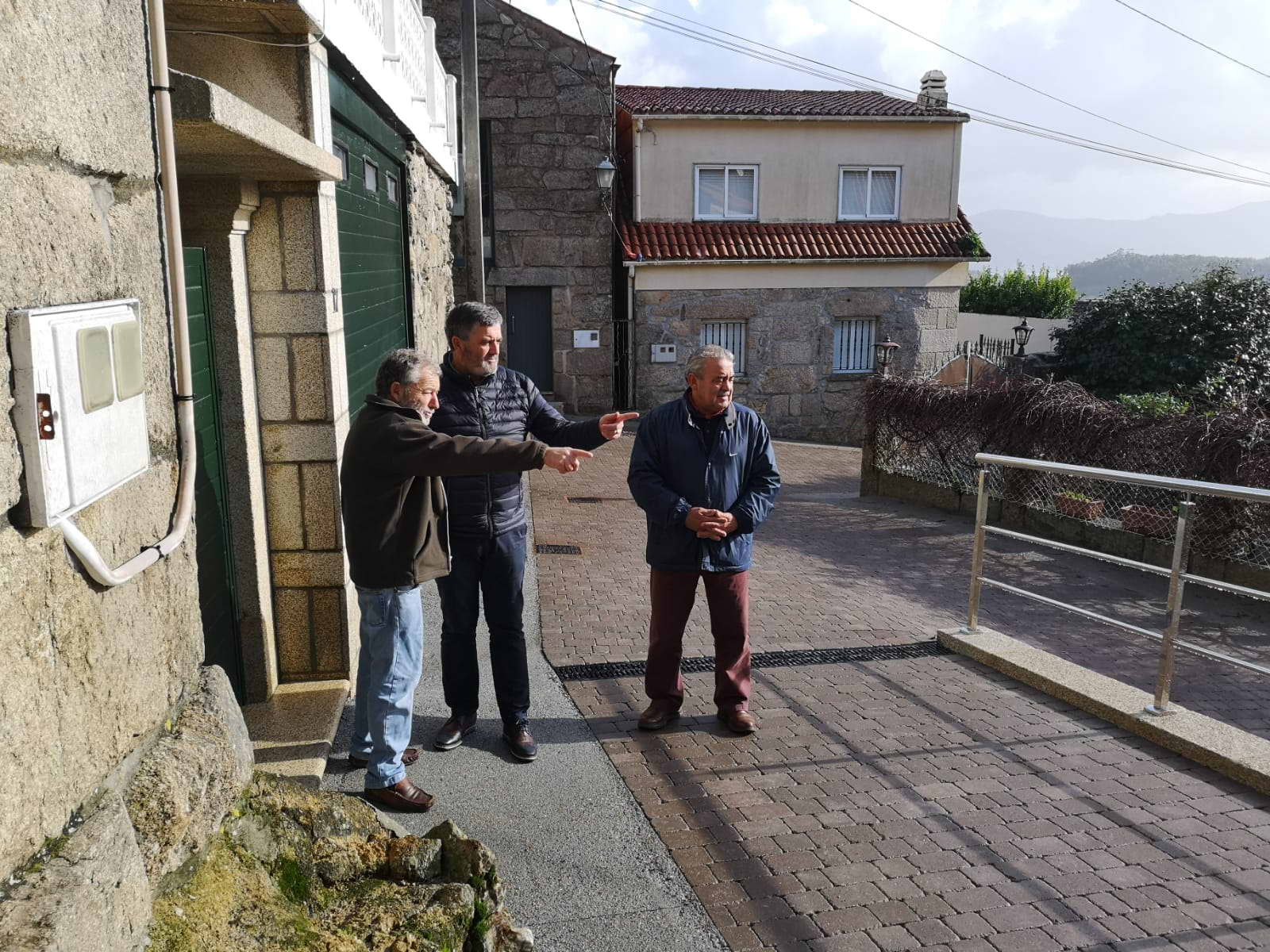Terminan as obras de Bordóns e adxudícase unha actuación en Buezas