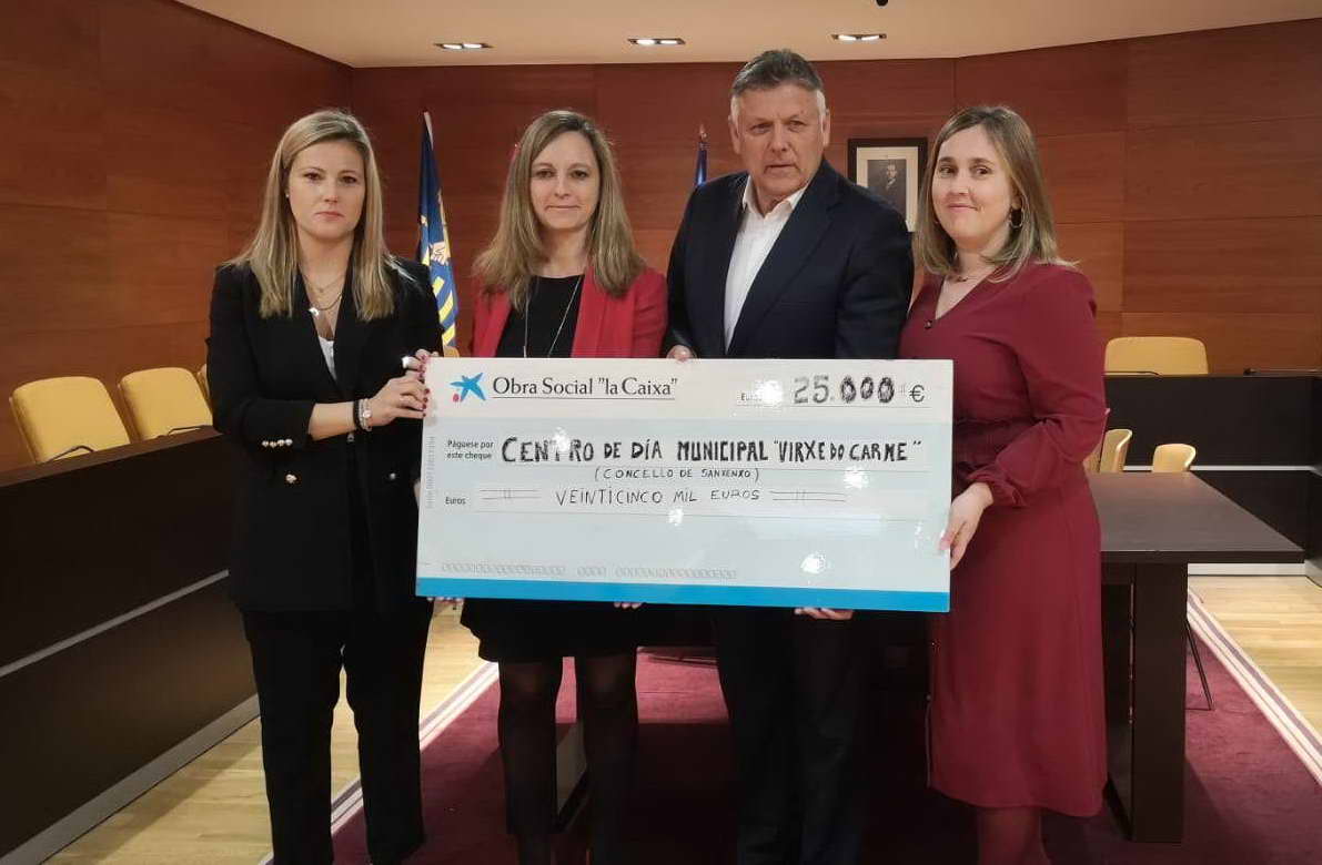 O Concello de Sanxenxo recibe 25.000 € da Obra Social La Caixa