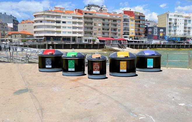 LA CONCEJALÍA DE MEDIO AMBIENTE SUSTITUIRÁ LOS CONTENEDORES SOTERRADOS DEL PUERTO DEPORTIVO PARA EVITAR MALOS OLORES Y LAS FRECUENTES AVERÍAS.       