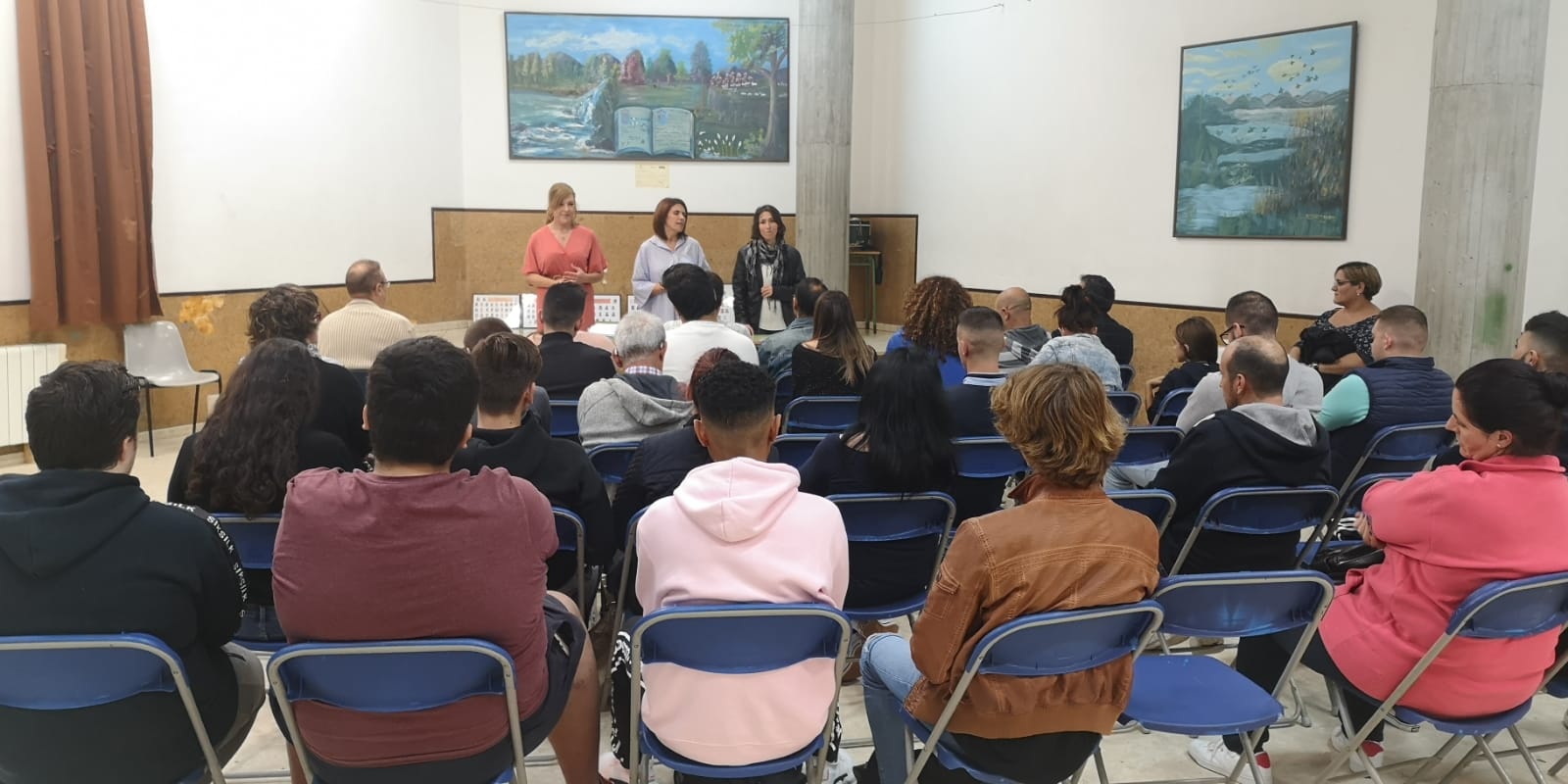 PAZ LAGO INAUGURA O INICIO DO CURSO PARA A OBTENCIÓN DO GRADUADO EN ESO.