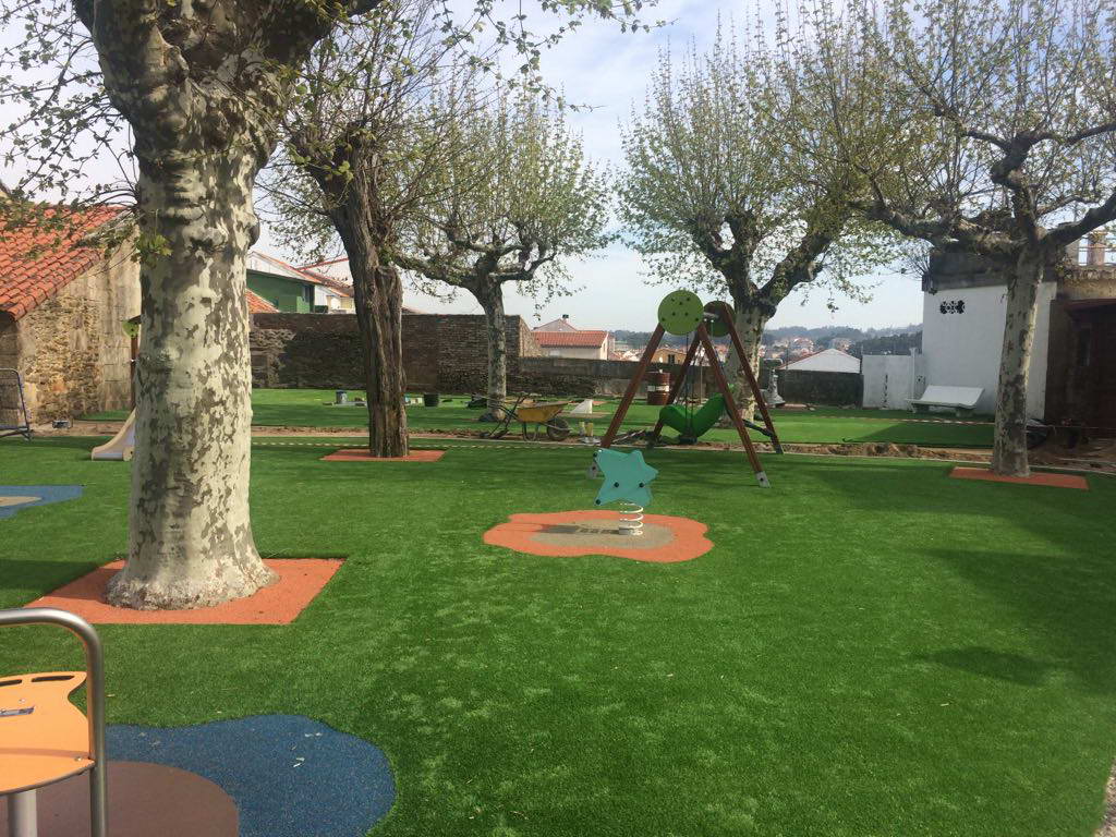 O goberno traballa na renovación e posta a punto de varios espazos ao aire libre moi concorridos, especialmente nos meses de primavera e verán