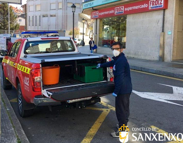 LA POLICÍA LOCAL Y EL SERVICIO DE EMERXENCIAS ADAPTAN SU DÍA A DÍA A LAS NECESIDADES SURGIDAS TRAS LA CRISIS DEL COVID 19