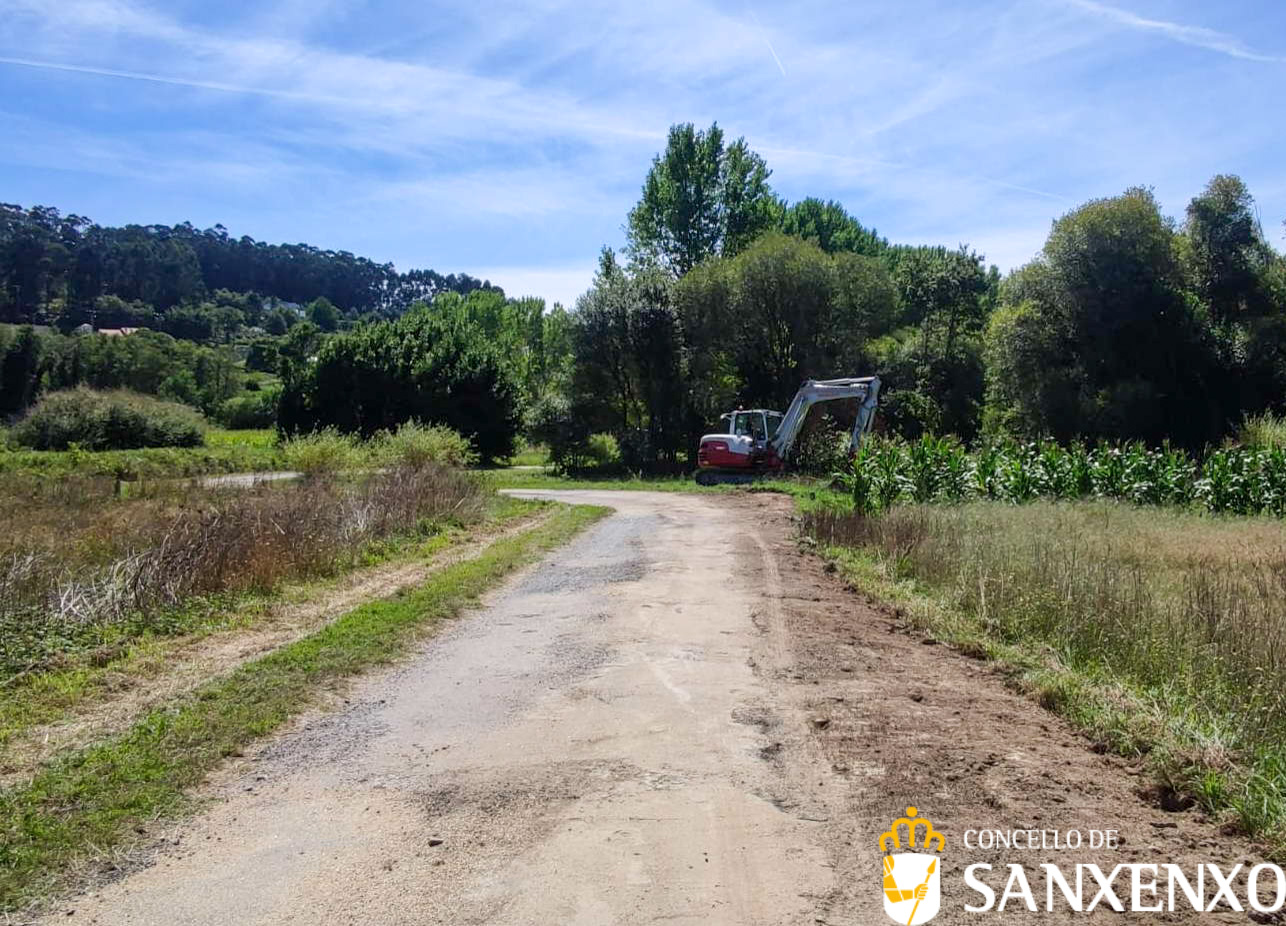 EL CONCELLO COMIENZA LA PAVIMENTACIÓN DEL VIAL FREIXEIRO-MAGALÁNS EN DORRÓN QUE TENDRÁ UN COSTE DE 44.399 EUROS