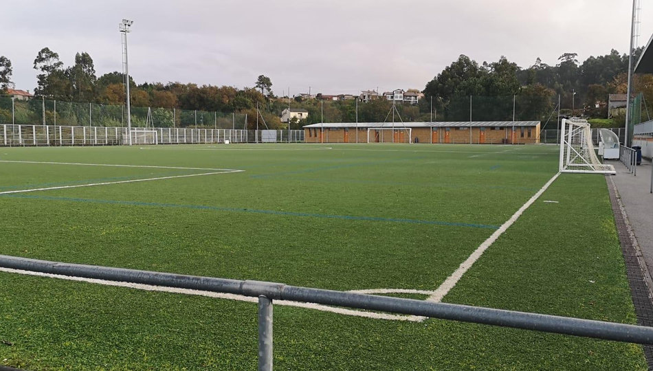 SANXENXO LICITARÁ POR 297.390 EUROS O SUBMINISTRO E INSTALACIÓN DO CÉSPEDE ARTIFICIAL E O REGO DO CAMPO  DO REVEL