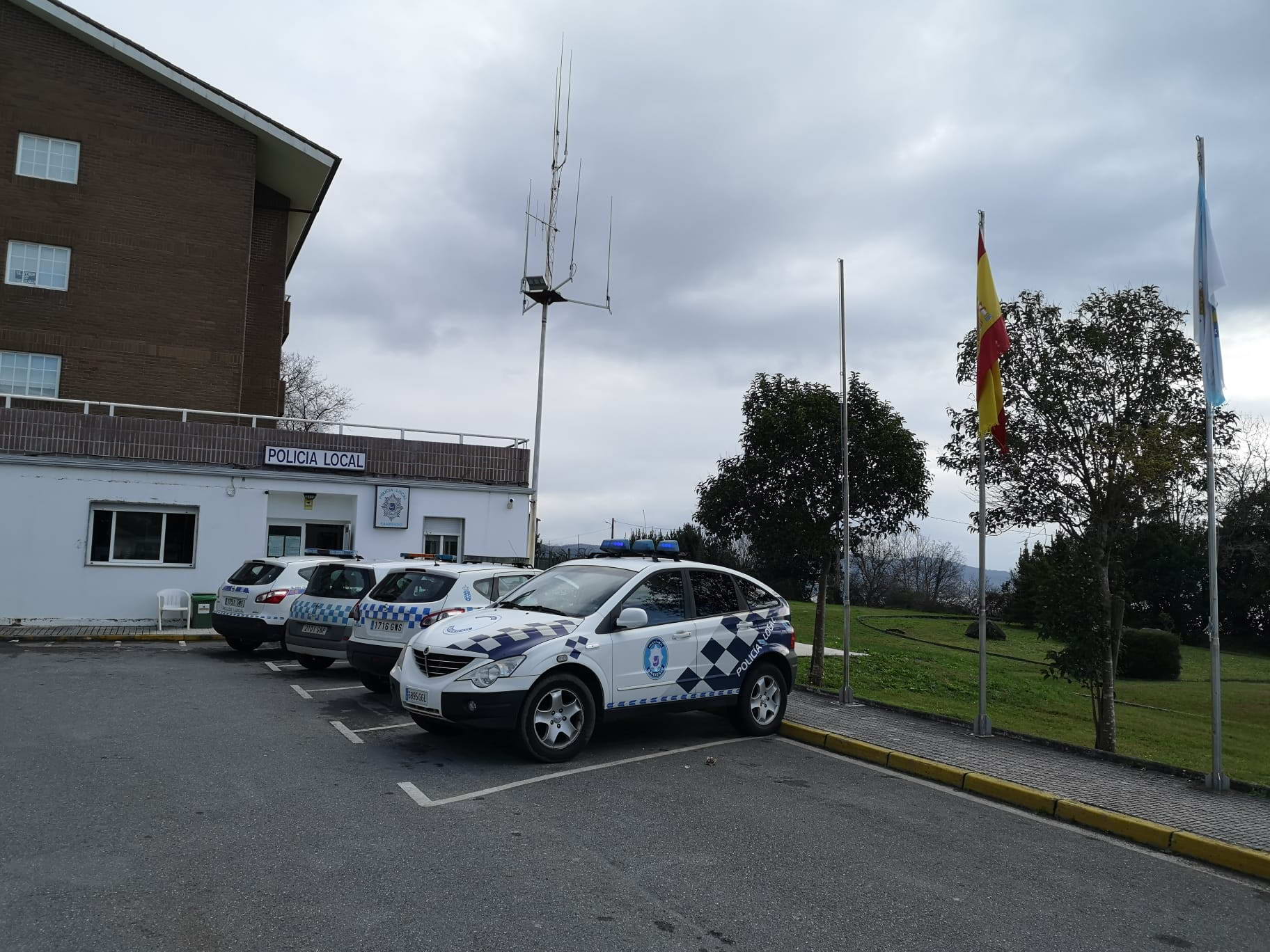 O CONCELLO RENOVARÁ A FROTA DE VEHÍCULOS DA POLICÍA LOCAL E REFORZARÁ A DE SERVIZOS