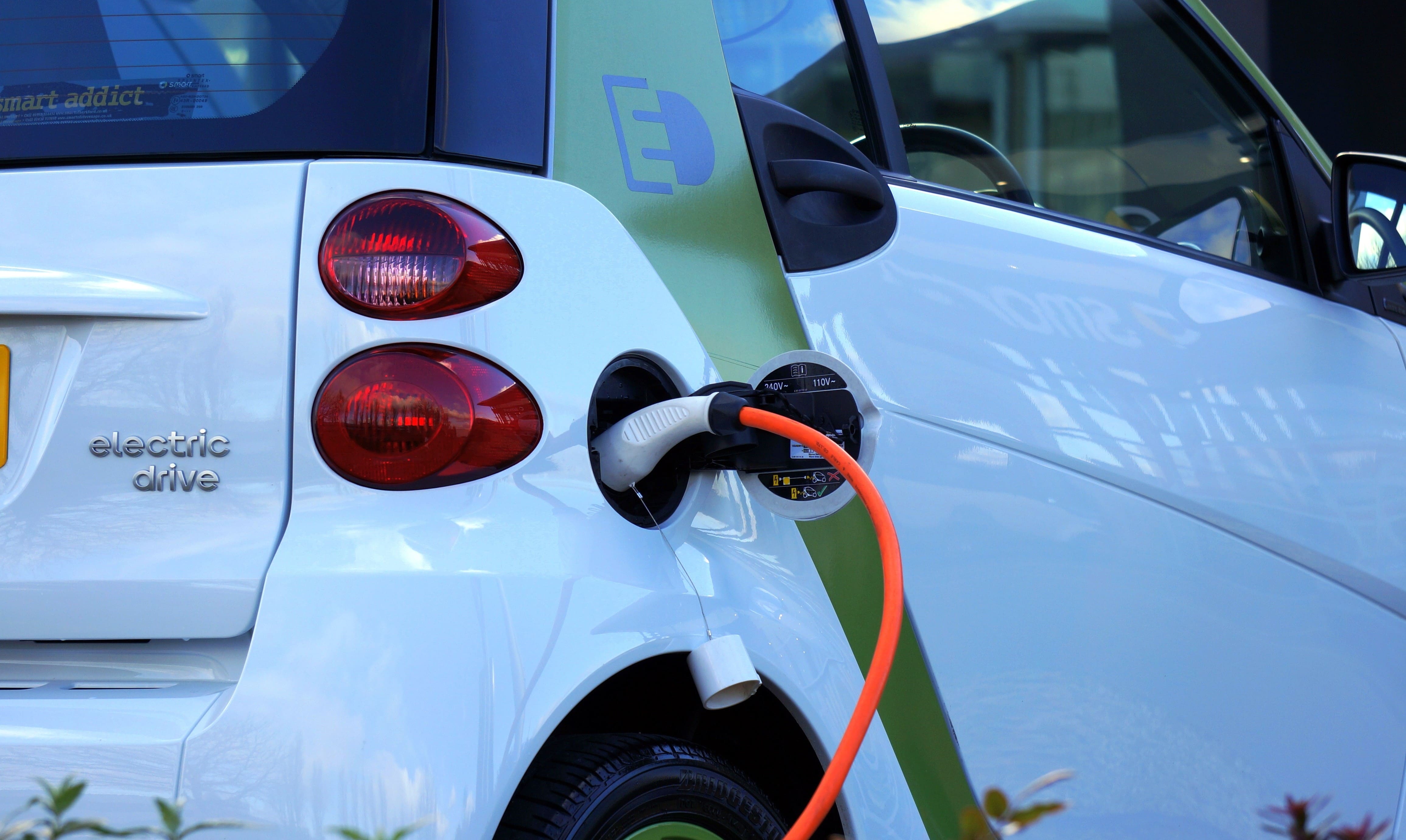 SANXENXO PREVÉ A INSTALACIÓN DE CARGADORES ELÉCTRICOS PARA COCHES, PATINETES E BICICLETAS EN NOVE PRAIAS