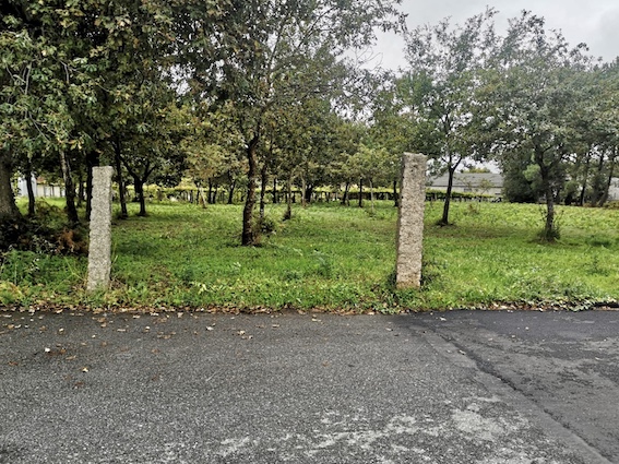 EL CONCELLO CONSTRUIRÁ EN NANTES DOS PISTAS DE PETANCA EN UNA FINCA MUNICIPAL DE A CACHADA