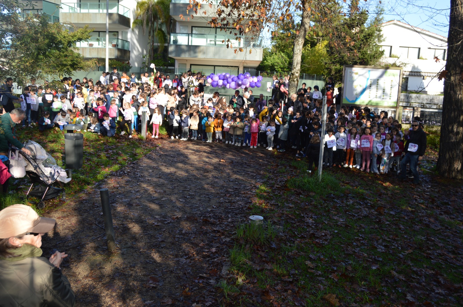 O CEIP PORTONOVO REALIZA UNHA ANDAINA “CAMIÑO AO RESPECTO” ATA O PARQUE DE PUNTA VICAÑO CON MOTIVO DO 25-N