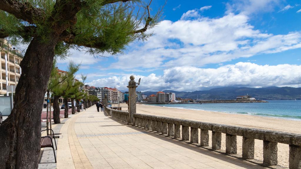 O BIG DATA REVELA QUE SANXENXO RECIBIU NO MES DE OUTUBRO 175.560 VISITANTES
