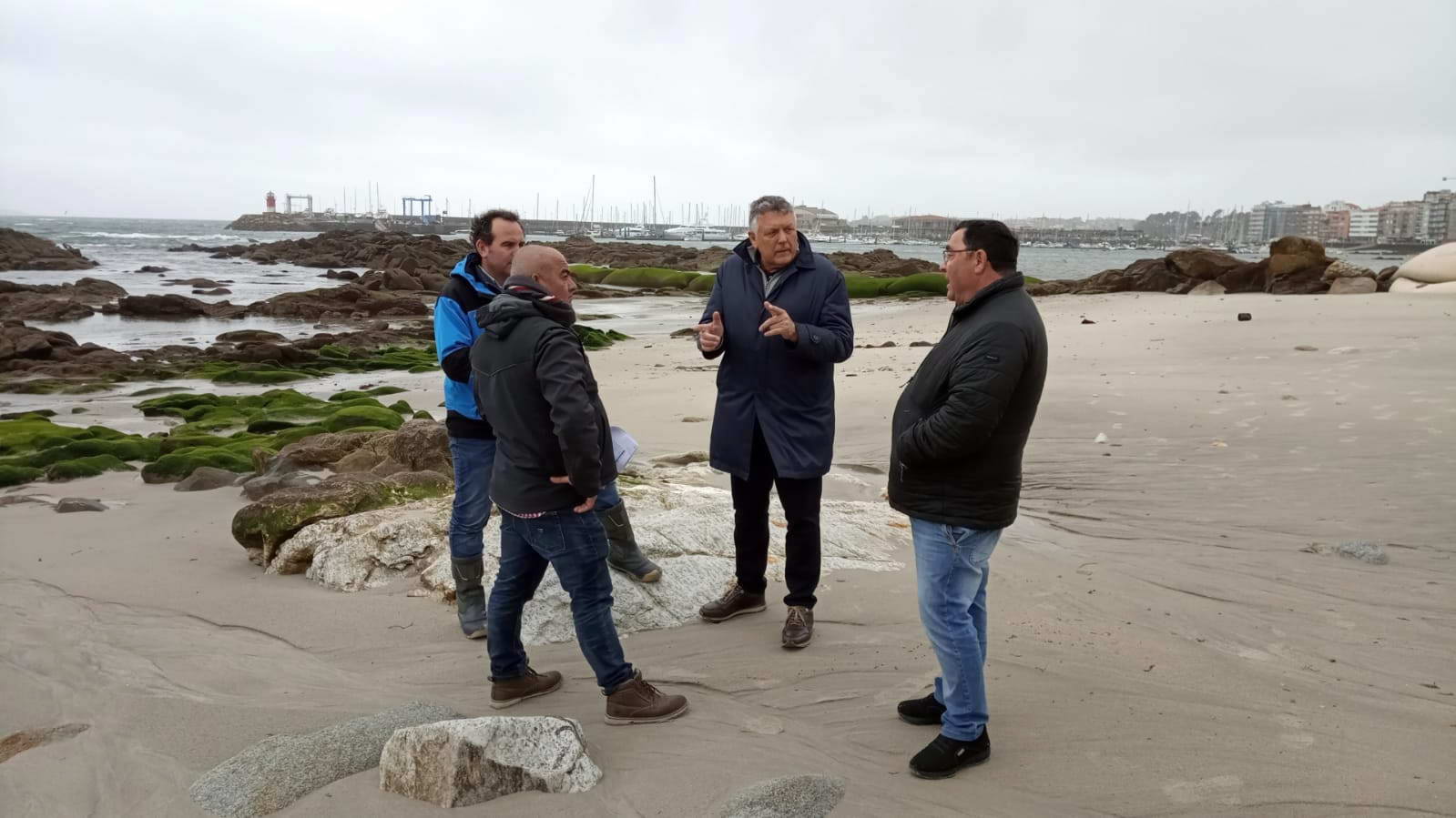 NAUTA TRAMITA ANTE COSTAS NUEVOS MOVIMIENTOS DE ARENA EN LAS PLAYAS DE A CARABUXEIRA Y LAVAPANOS PARA ESTE VERANO