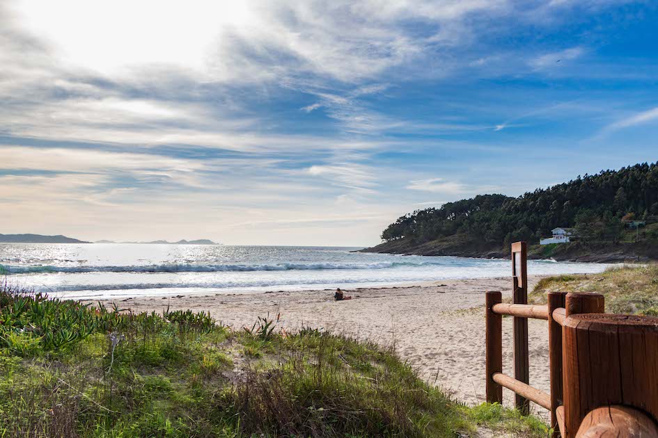 SANXENXO ADELANTA EL BALIZAMIENTO EN LAS PLAYAS DE PANADEIRA, SILGAR, CANELAS Y CANELIÑAS PARA SEMANA SANTA