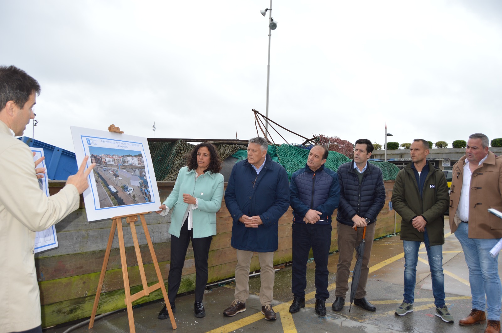 A XUNTA DOTARÁ DE DEPARTAMENTOS PARA O SECTOR PESQUEIRO NO PORTO DE SANXENXO