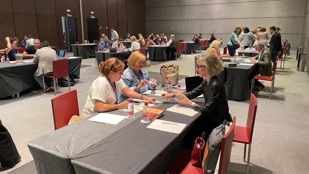 SANXENXO ESTABLECE CONTACTOS PARA ATRAER TURISTA AMERICANO E DEPORTIVO NOS WORKSHOPS DE MÁLAGA E MADRID