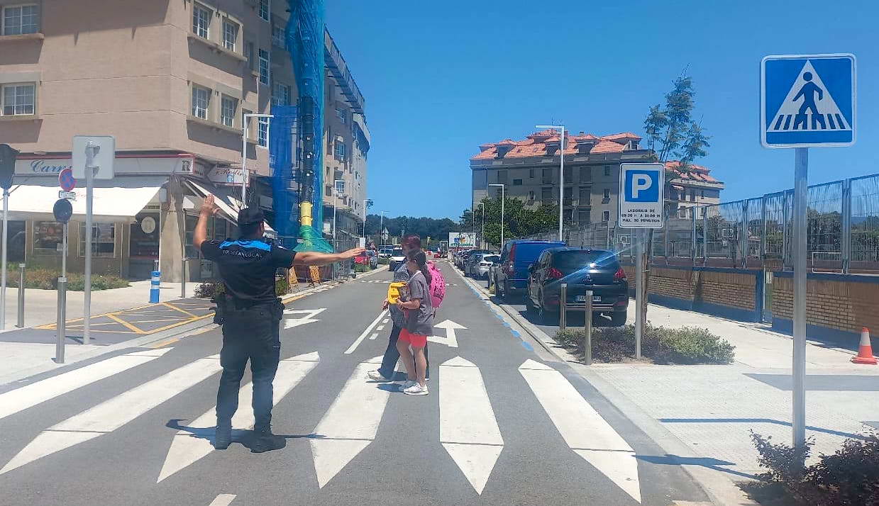 SANXENXO REFORZA O SEU PERSOAL DA POLICÍA LOCAL CON 30 AUXILIARES E CON AXENTES DOUTROS MUNICIPIOS ESTE VERÁN