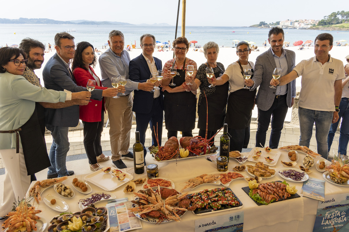 A GUARDA ELIXE SANXENXO PARA A PRESENTACIÓN DA 