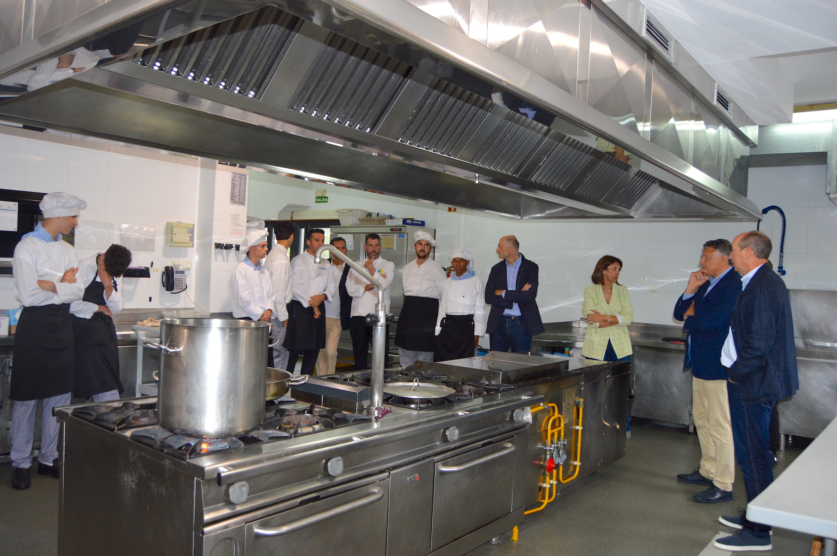 O PRIMEIRO CURSO DA FP DUAL DE COCIÑA E RESTAURACIÓN DE SANXENXO CONCLÚE CO 100% DE INSERCIÓN LABORAL