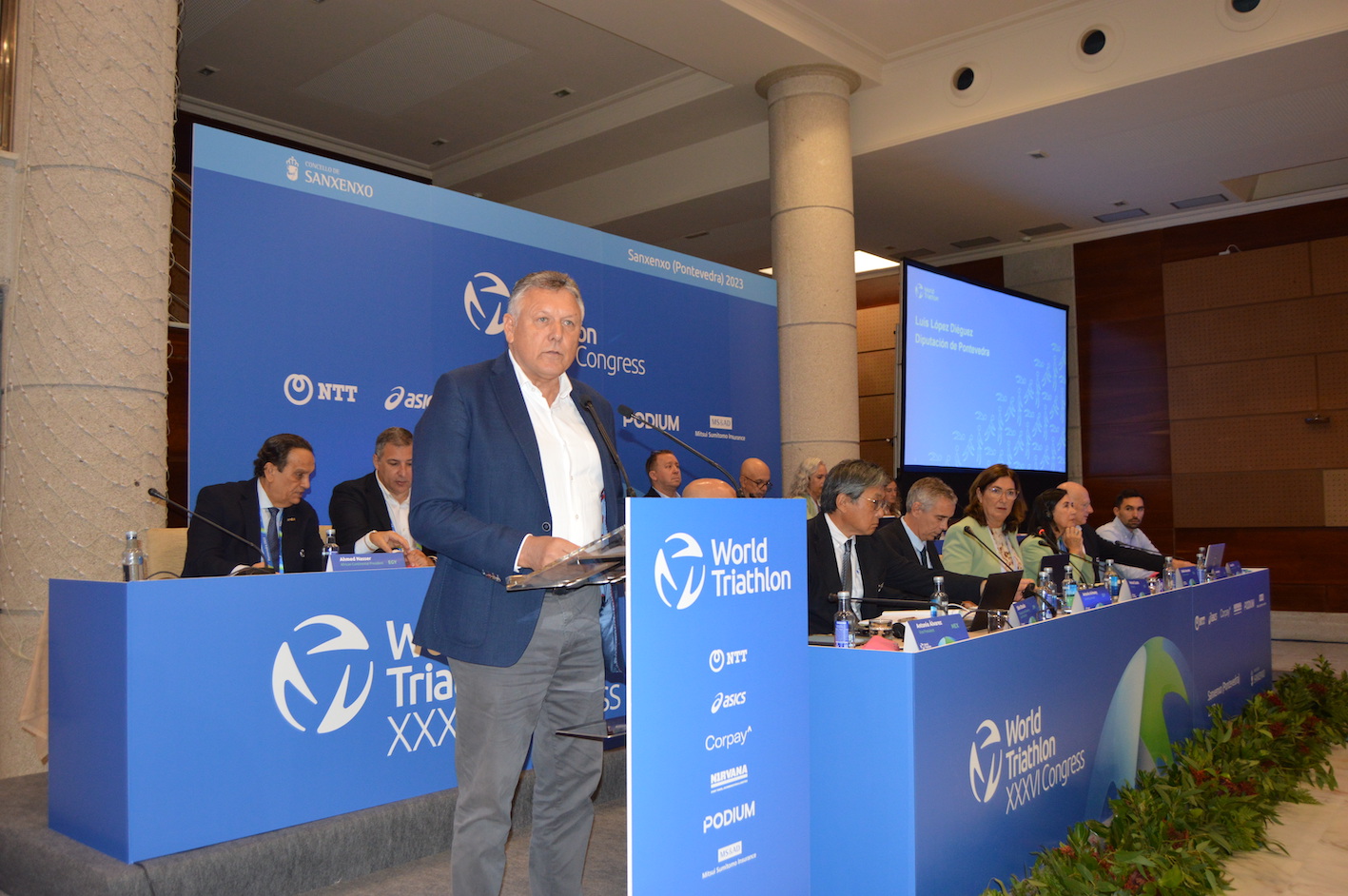 REPRESENTANTES DE 116 PAÍSES DO MUNDO DANSE CITA NO XXXVI CONGRESO MUNDIAL DE TRIATLÓN QUE SE CELEBRA EN SANXENXO
