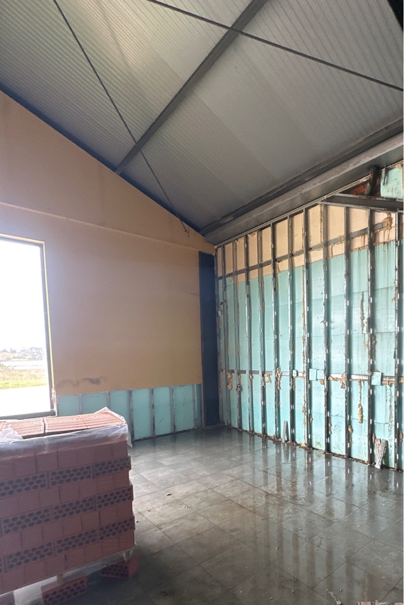 LAS OBRAS EN A TELLEIRA ARRANCAN CON LA COLOCACIÓN DE UNA BARRERA IMPERMEABLE DEL EDIFICIO DESDE LA CIMENTACIÓN