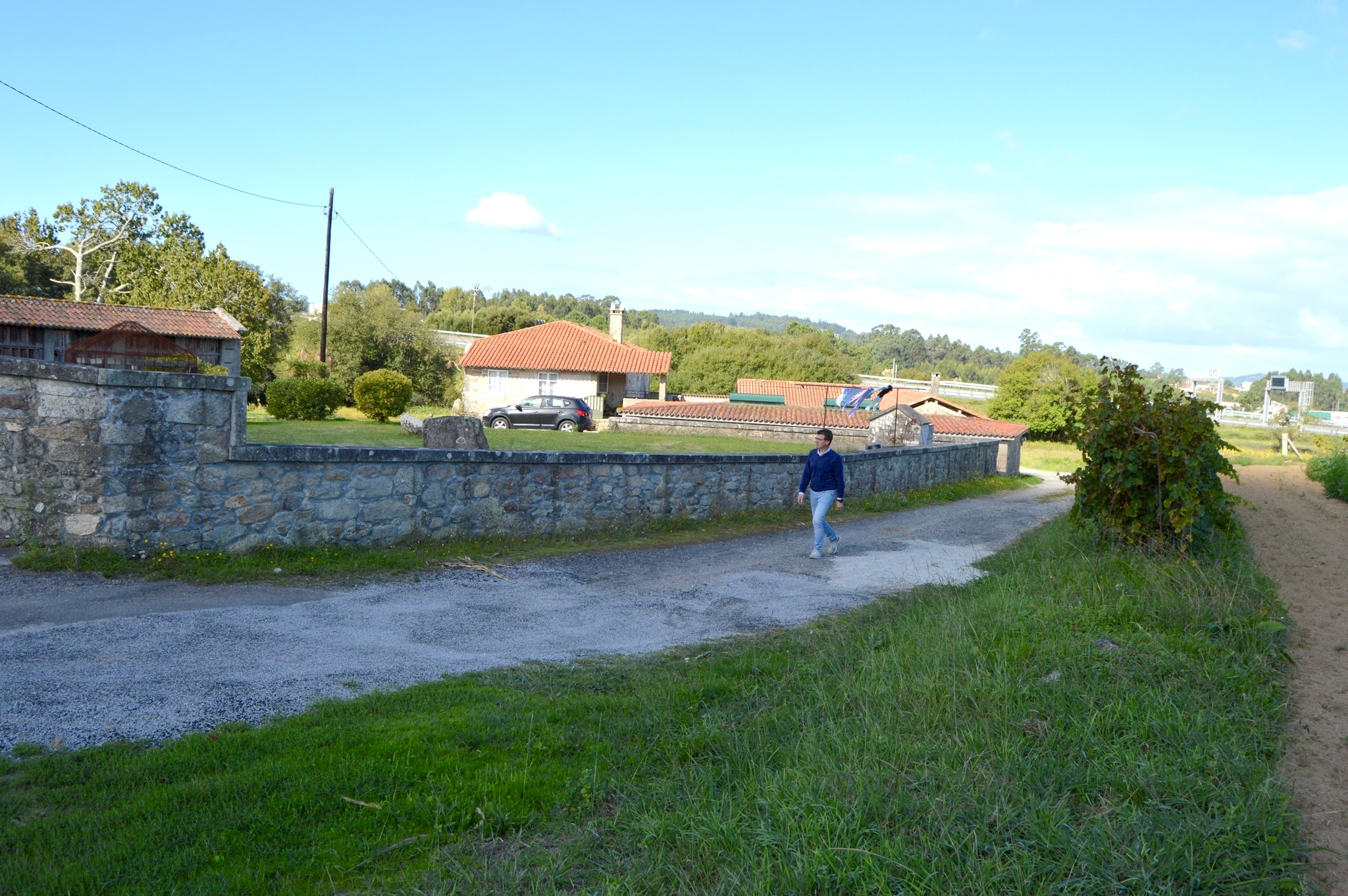 CONCELLO Y DIPUTACIÓN MEJORAN LAS SEGURIDAD VIAL EN EL SENDERO AZUL CON DA ROMAIÑA-CON DA VENTUREIRA