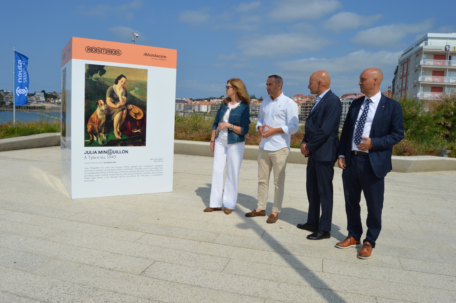 LA PRAZA DO MAR DE SANXENXO ACOGE LA EXPOSICIÓN “ROSTROS” DE ABANCA Y AFUNDACIÓN