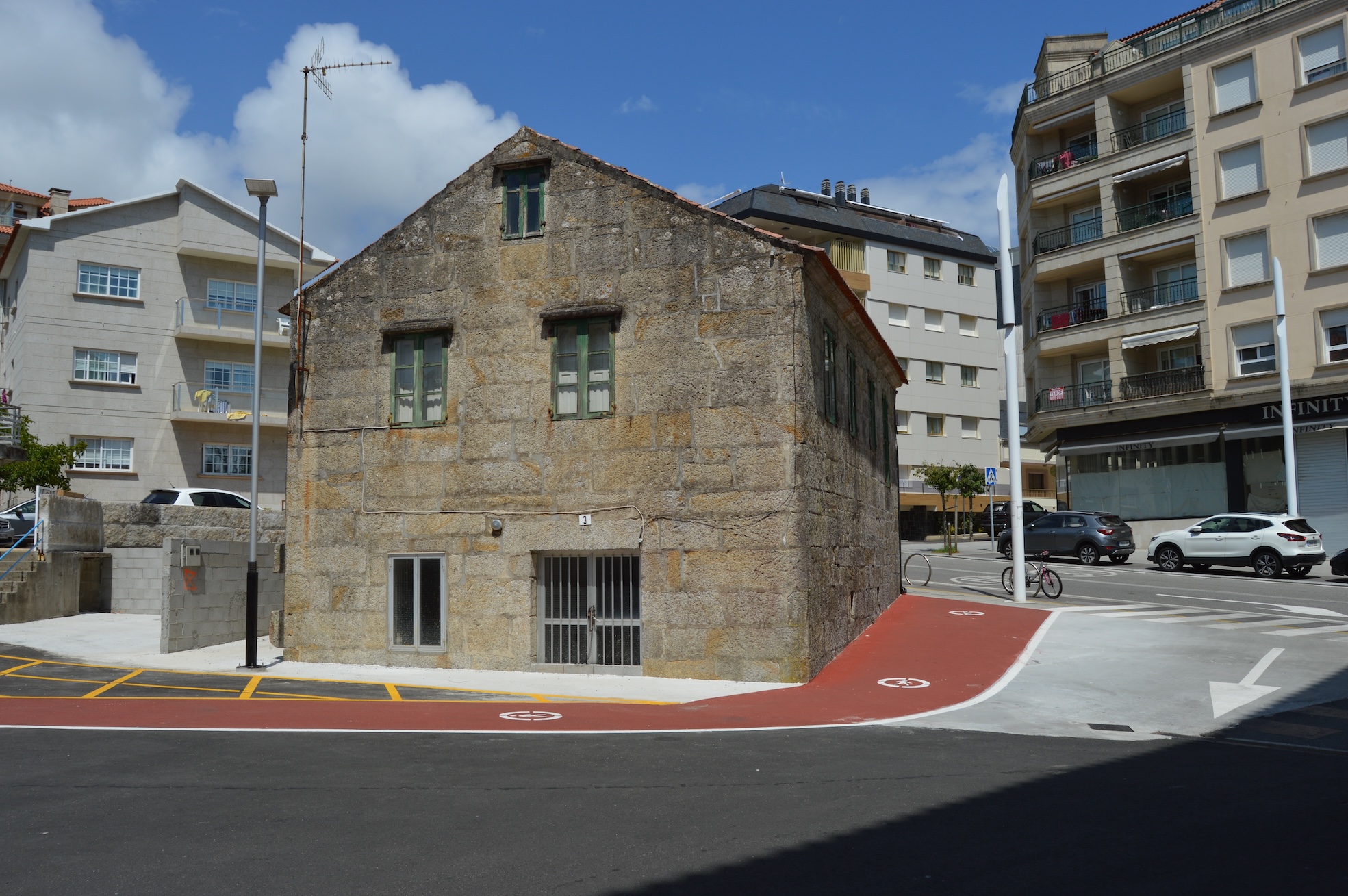 EL CONCELLO AMPLIARÁ EL VIAL DE ENTRONQUE ENTRE LA AVENIDA LUIS ROCAFORT Y LA RÚA VIGO EN PLENO CENTRO URBANO