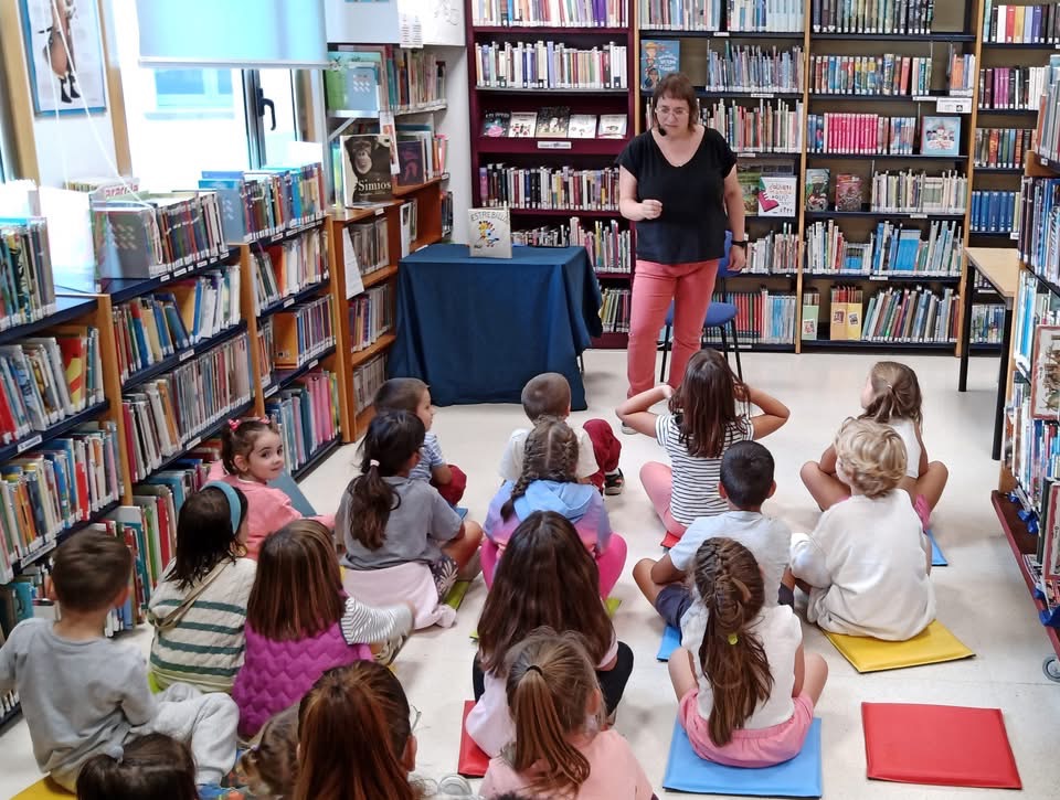 SANXENXO PROGRAMA UNA AMPLIA AGENDA DE ACTIVIDADES CON TEATRO, MAGIA Y CUENTACUENTOS EN LAS BIBLIOTECAS 