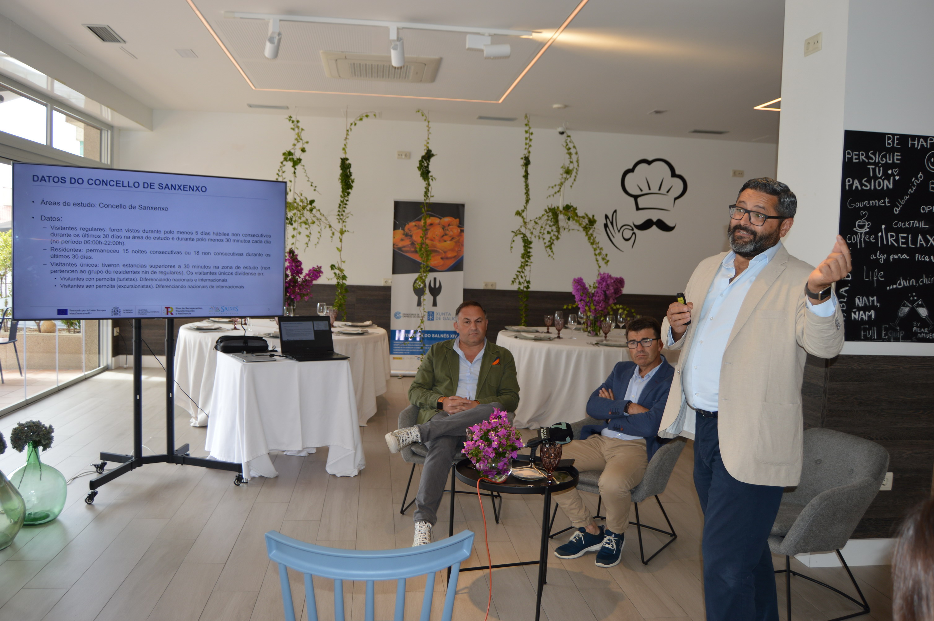 UN ESTUDO DE BIG DATA REVELA QUE SANXENXO RECIBIU 415.072 VISITANTES E 134.834 TURISTAS DURANTE O PASADO MES DE XULLO